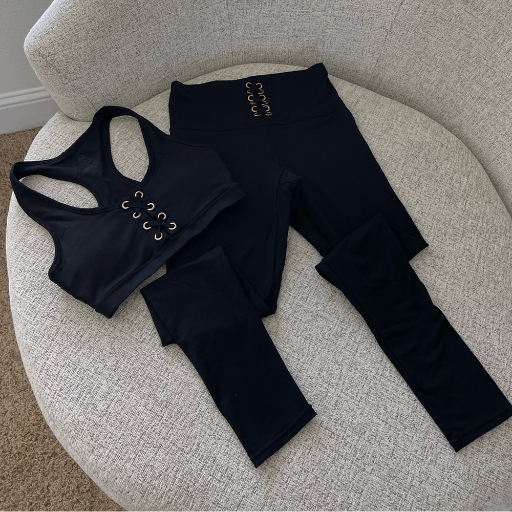 Black and Gold Detail Workout Set